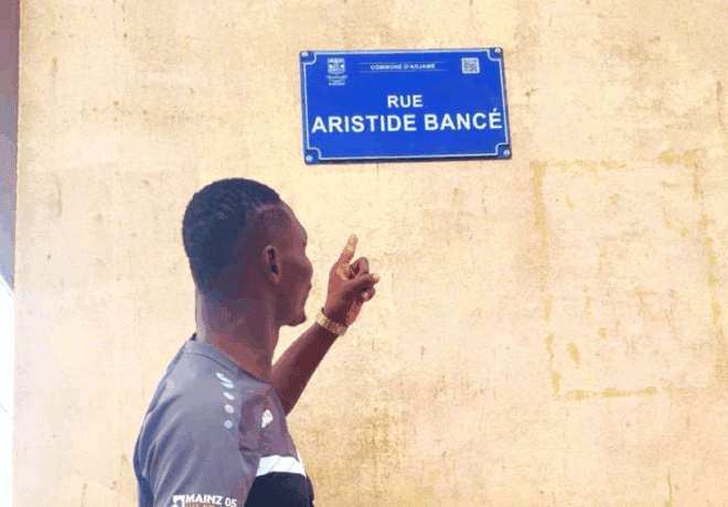Une rue au nom de l’ancien international burkinabè Aristide Bancé à Adjamé en Côte d’Ivoire Une rue au nom de l’ancien international burkinabè Aristide Bancé à Adjamé en Côte d’Ivoire
