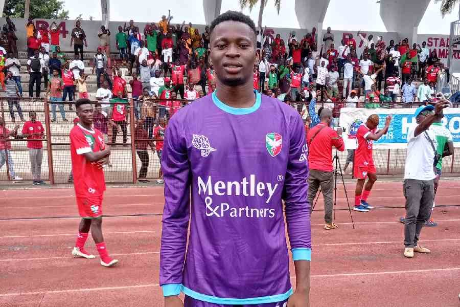 Clovis Bazemo signe sa première sélection chez les Etalons Clovis Bazemo signe sa première sélection chez les Etalons