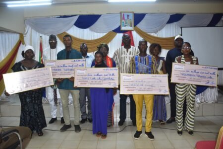 Entrepreneuriat des jeunes: près de 22 millions FCFA pour 20 bénéficiaires