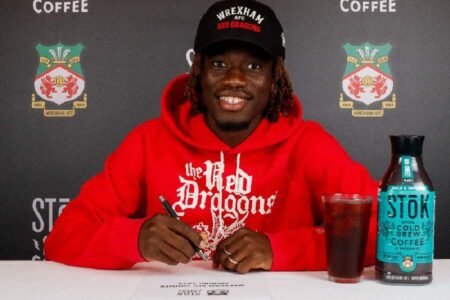 Wrexham AFC réussit un coup majeur en recrutant Issa Kaboré