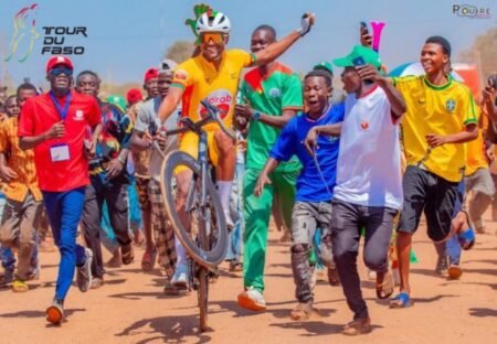 Tour du Faso 2025 : Paul Daumont remporte l’étape 5 et creuse l’écart sur le maillot jaune