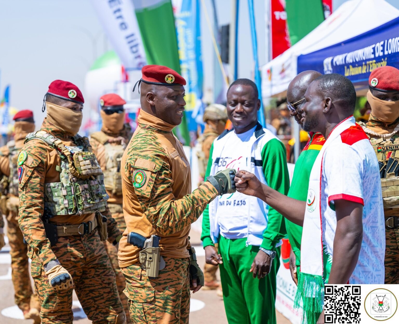 36e ÉDITION DU TOUR CYCLISTE INTERNATIONAL DU FASO : Le Président du Faso assiste à l’arrivée finale 36e ÉDITION DU TOUR CYCLISTE INTERNATIONAL DU FASO : Le Président du Faso assiste à l’arrivée finale